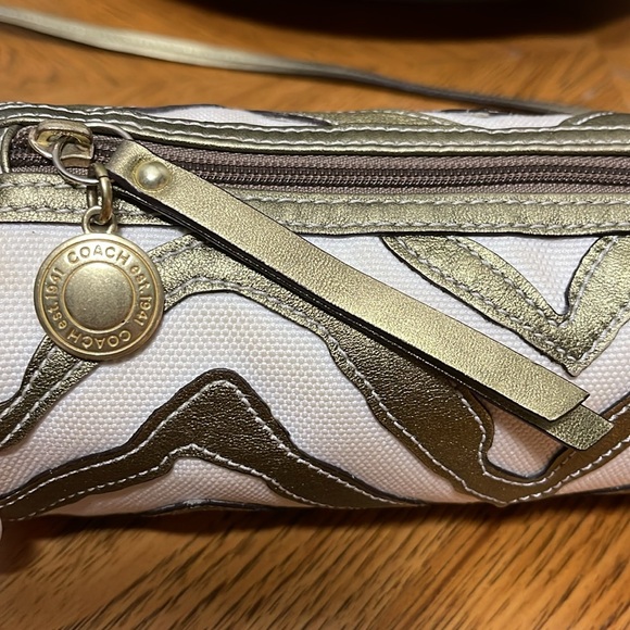 RARE COACH ZEBRA & STUD MINI BARREL CROSSBODY - Picture 6 of 13